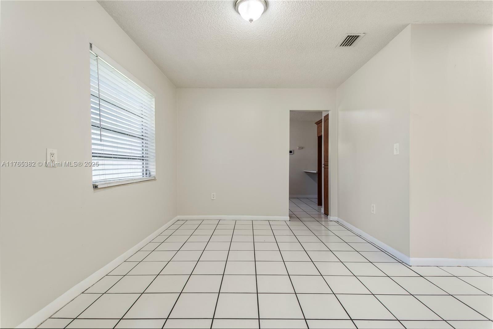 Property Photo: 6255 SW 59th Ave FL 33143