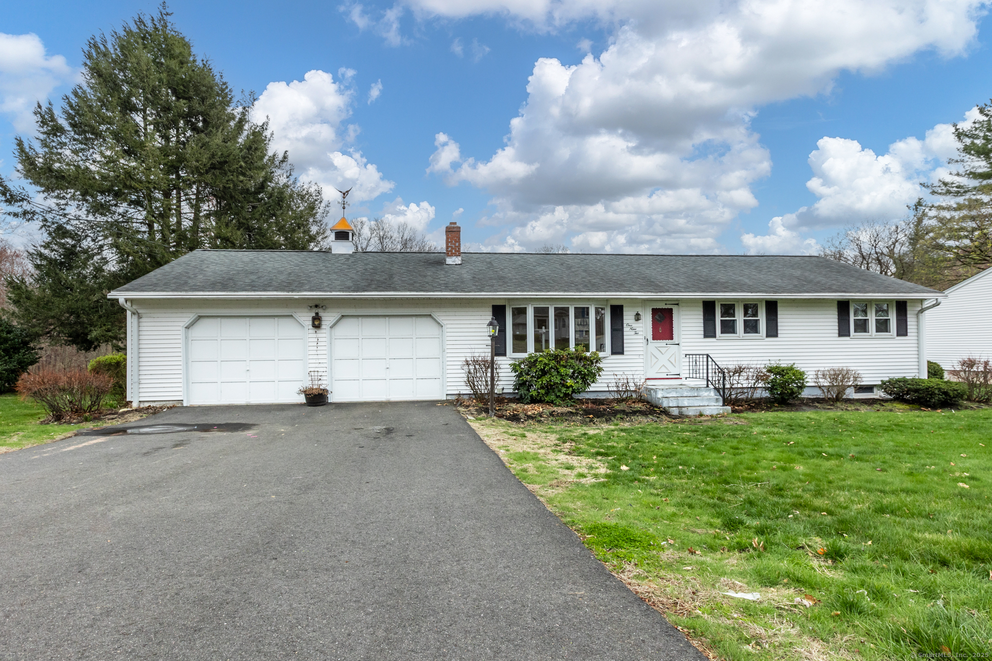 192 Hilton Drive  South Windsor CT 06074 photo