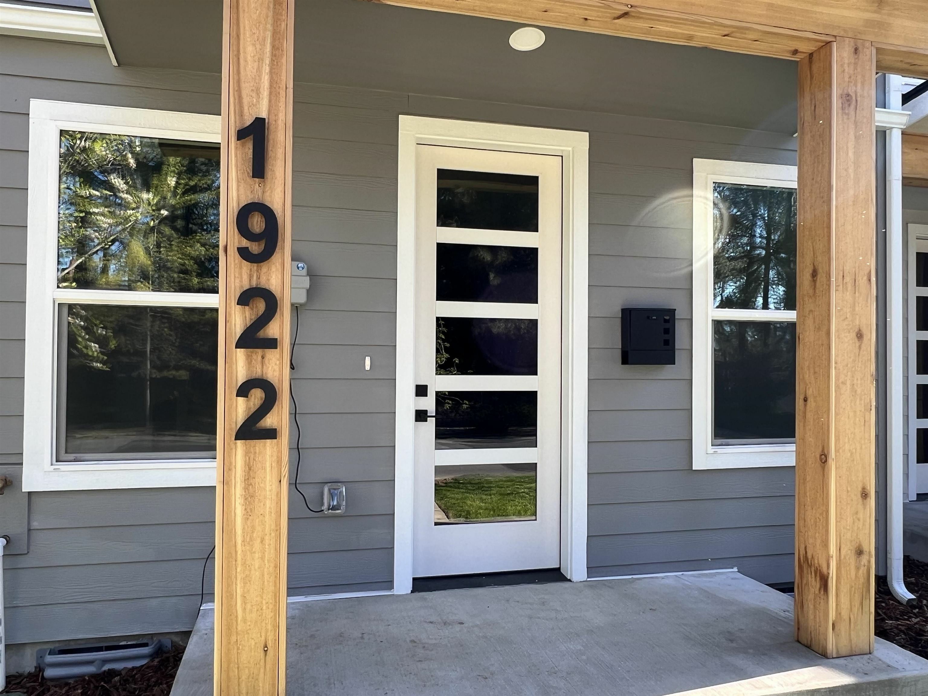 Property Photo: 1922 E 37th Ave WA 99203