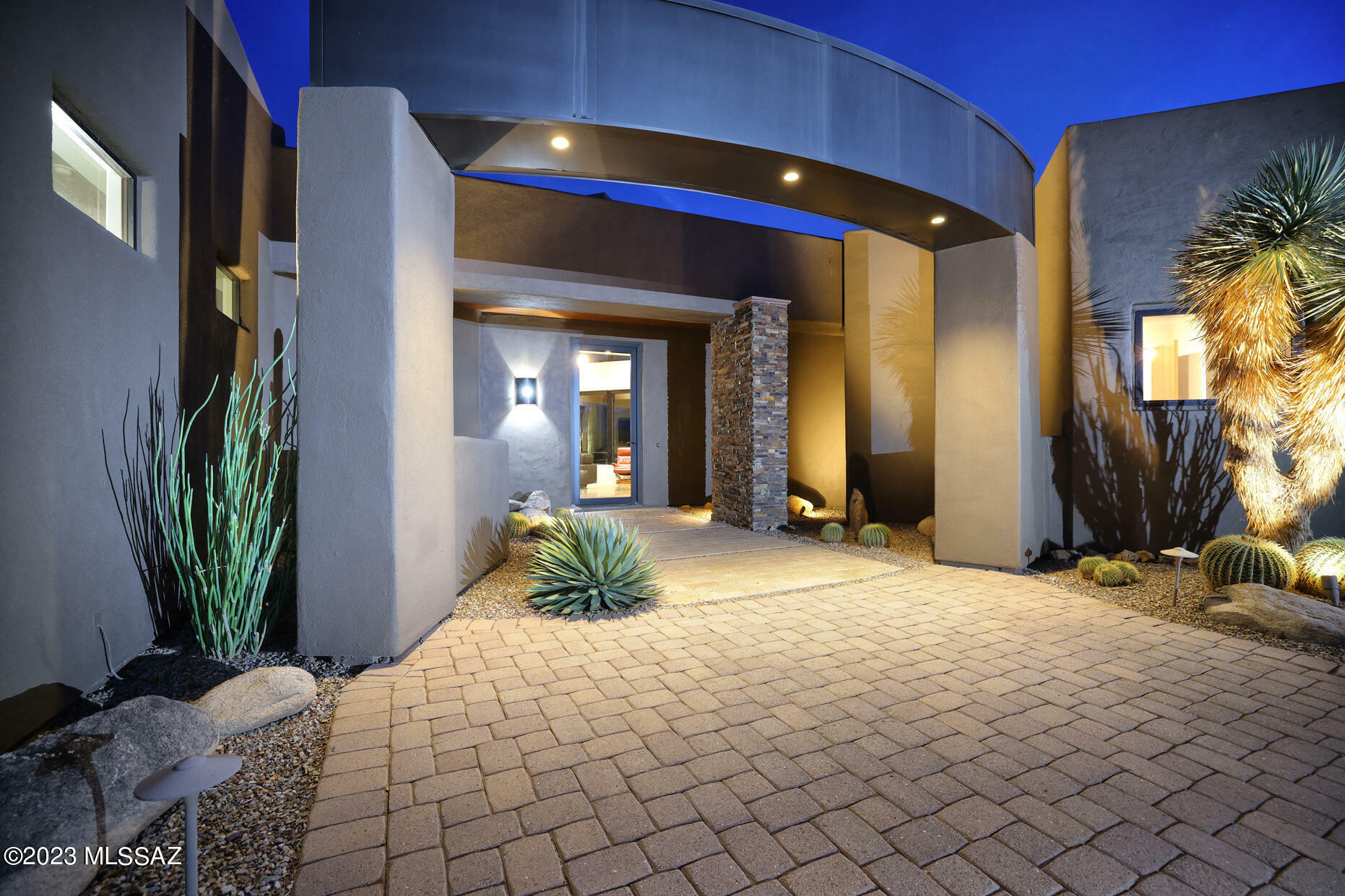 Property Photo: 1091 W Tortolita Mountain Circle AZ 85755