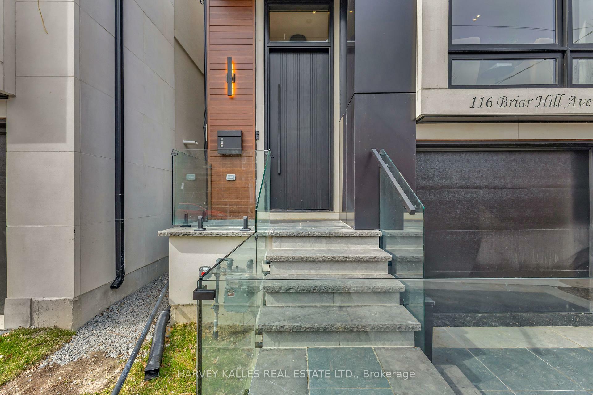 Property Photo: 116 Briar Hill Avenue ON M4R 1H9