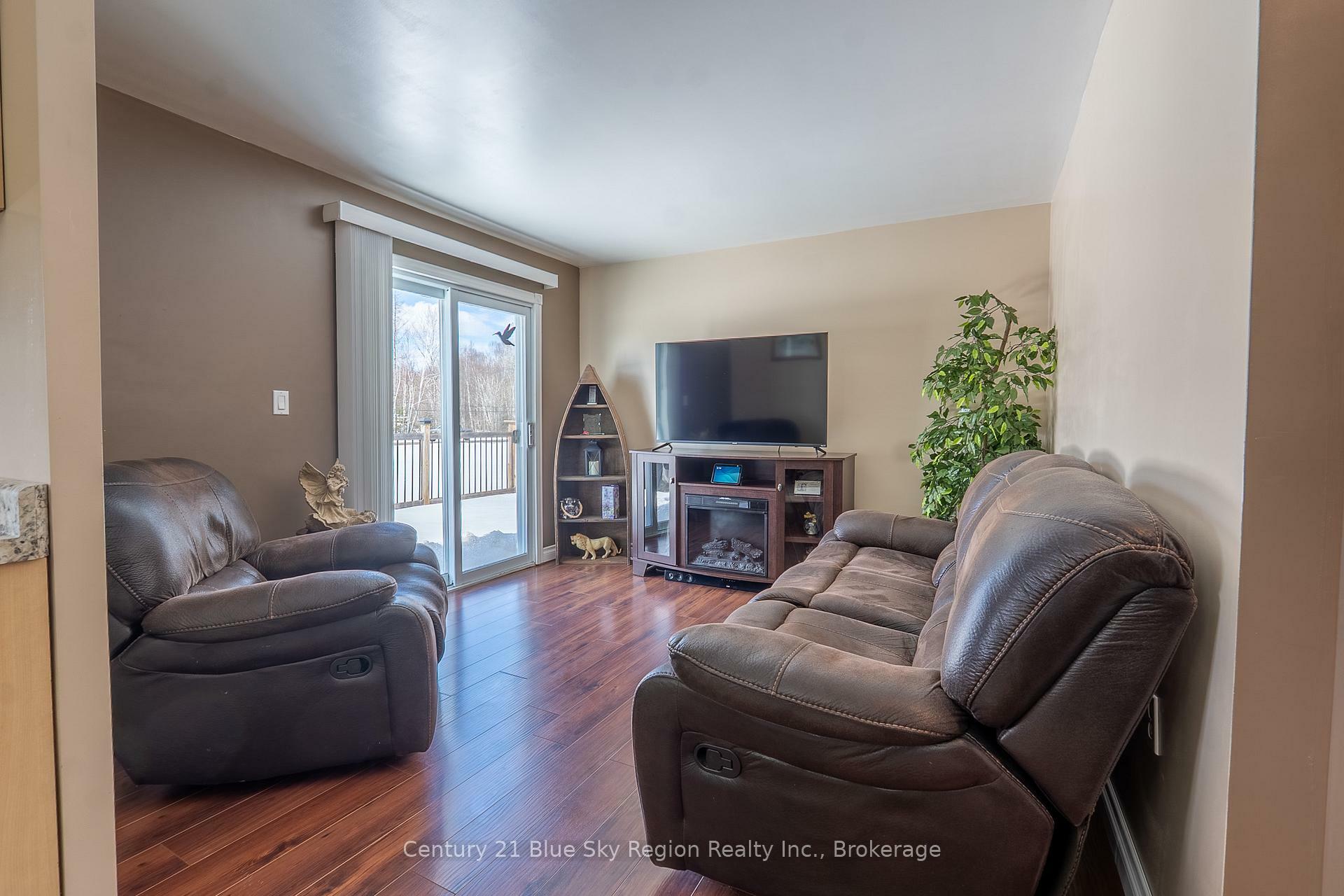 Property Photo: 20 Tomiko Road ON P0H 1L0