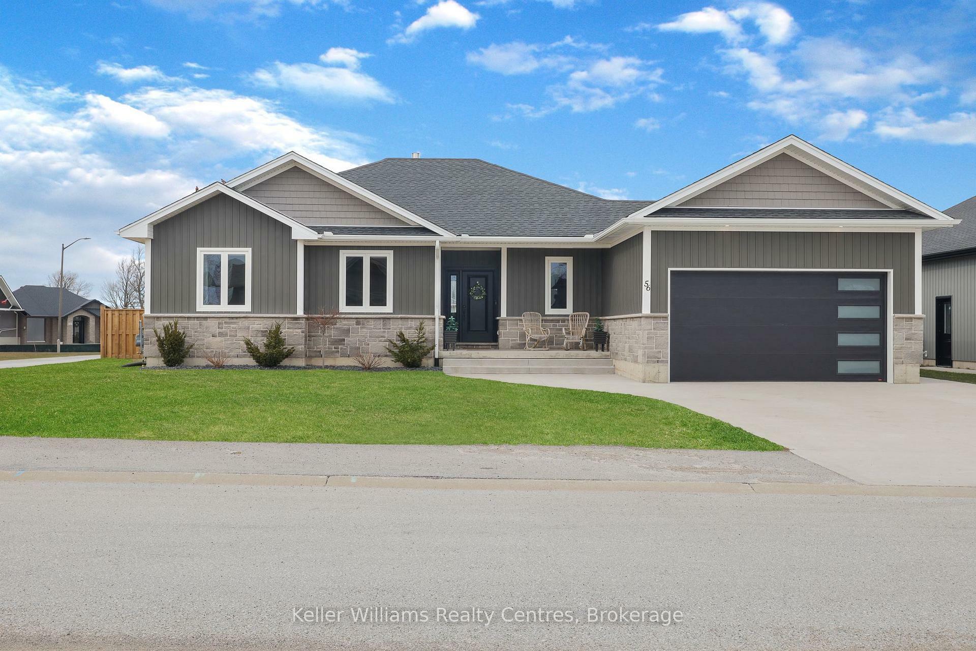 Property Photo:  56 Chestnut Hill Crescent  ON N0H 2N0 