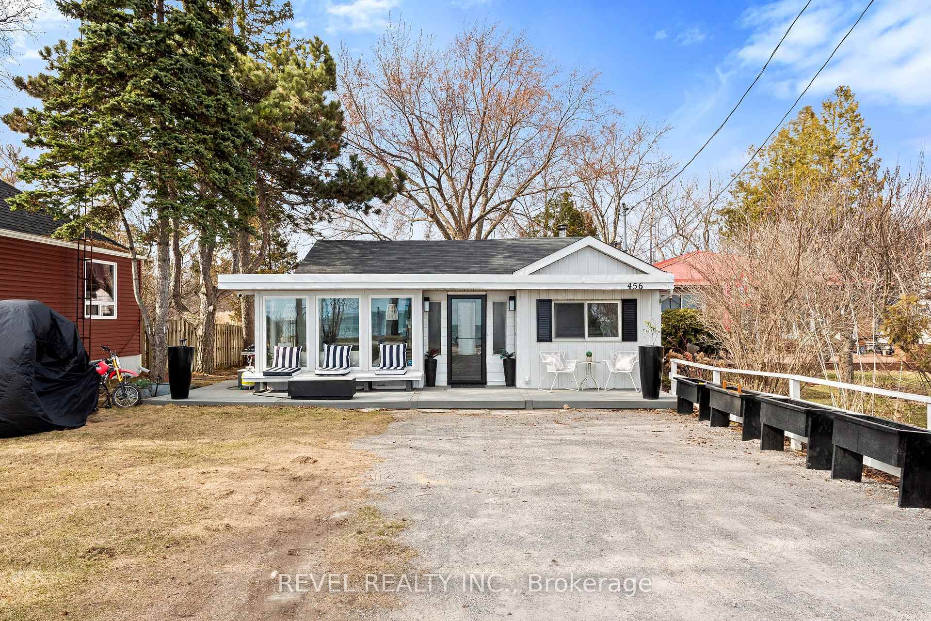 Property Photo: 456 Crystal Beach Boulevard ON L1N 9Z7