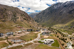 Property Photo: 4053 E Canyon Estates Dr 28 UT 84121