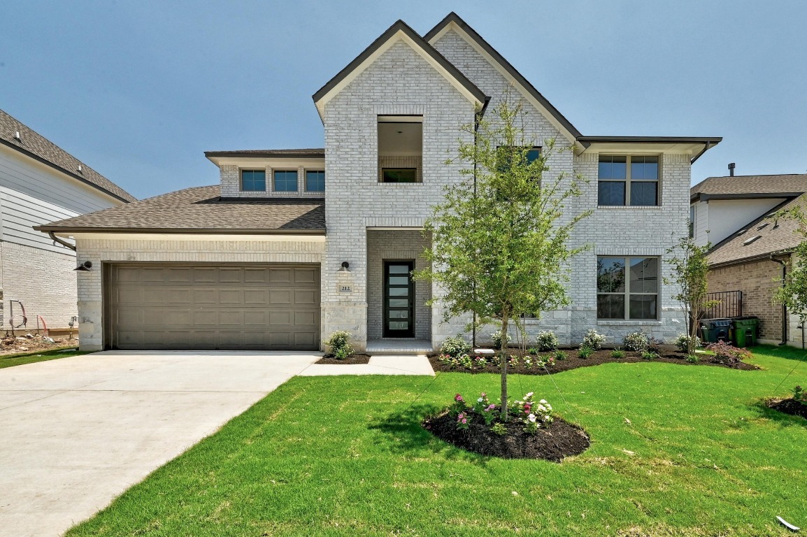 Property Photo: 212 Ranchland Pass TX 78642