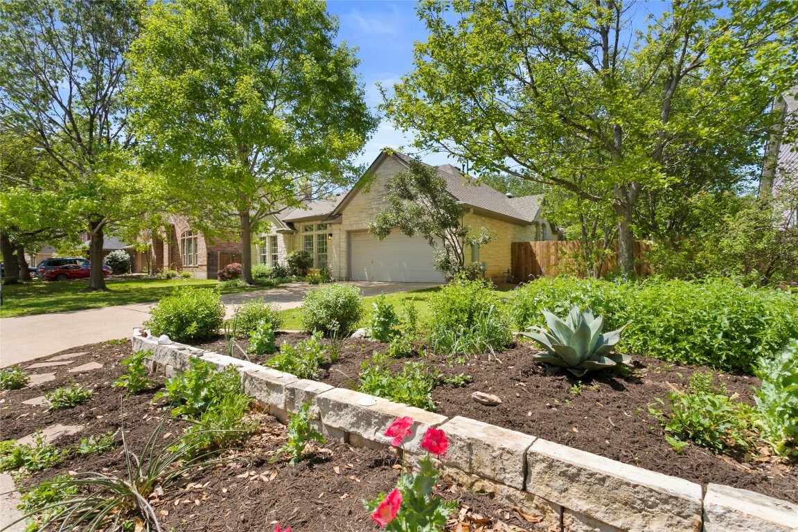 Property Photo: 11408 Sabinal Mesa Drive TX 78739