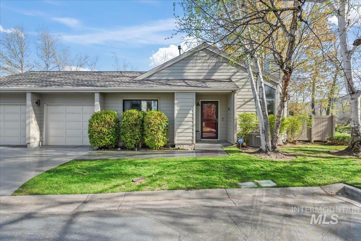 Property Photo: 1921 S Teal Lane ID 83706