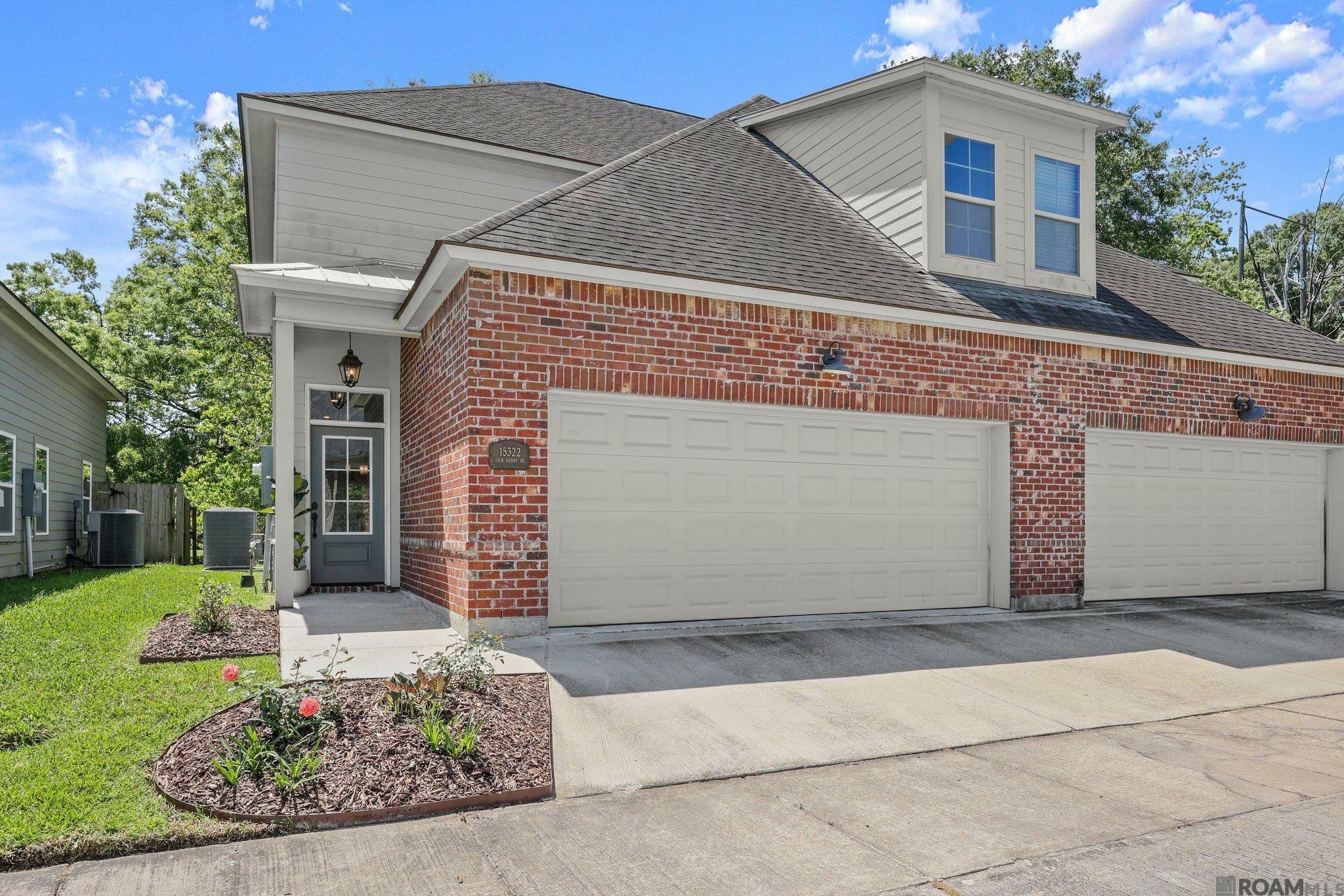 Property Photo: 15322 Jack Henry Dr LA 70816