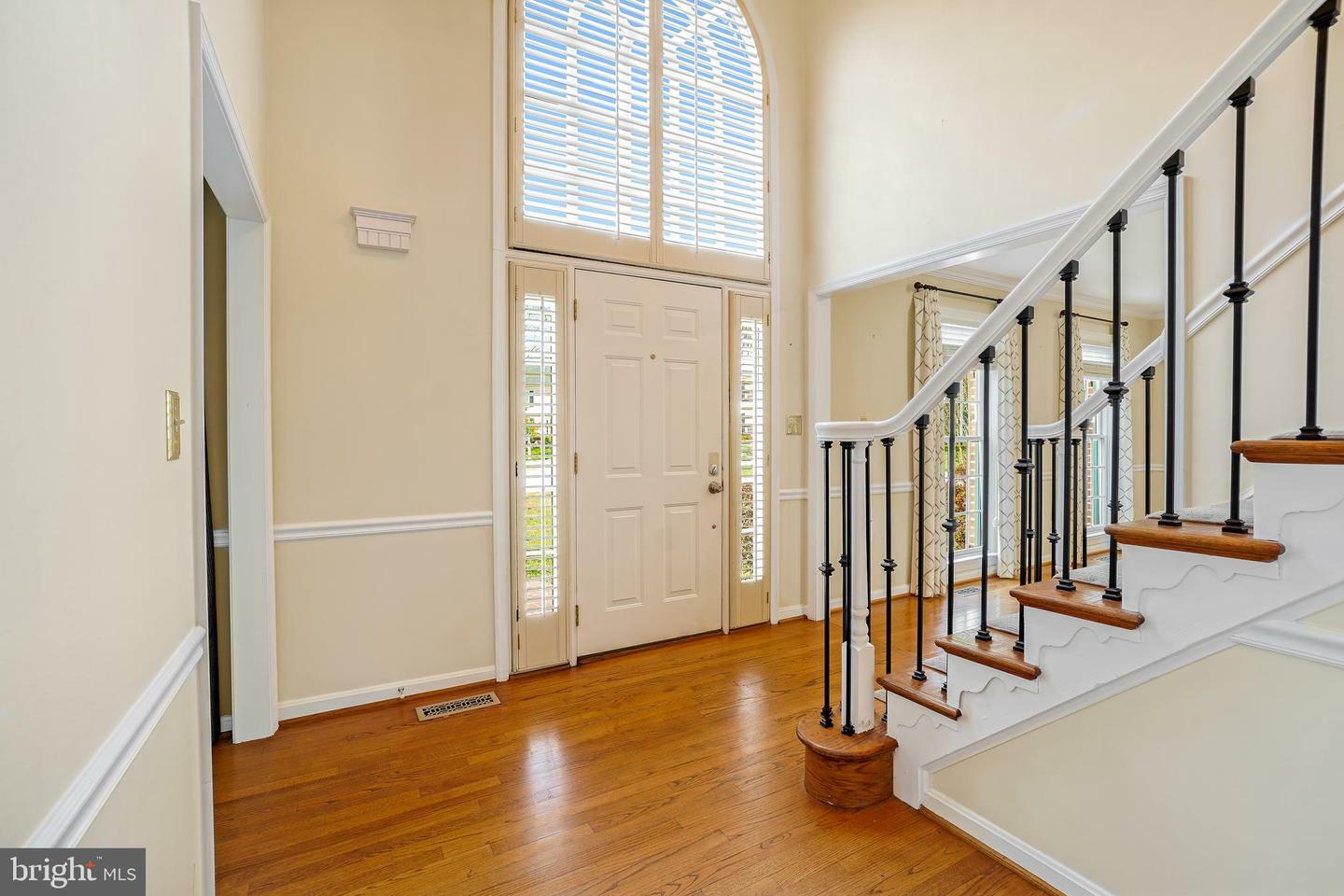 Property Photo: 8212 Collingwood Court VA 22308