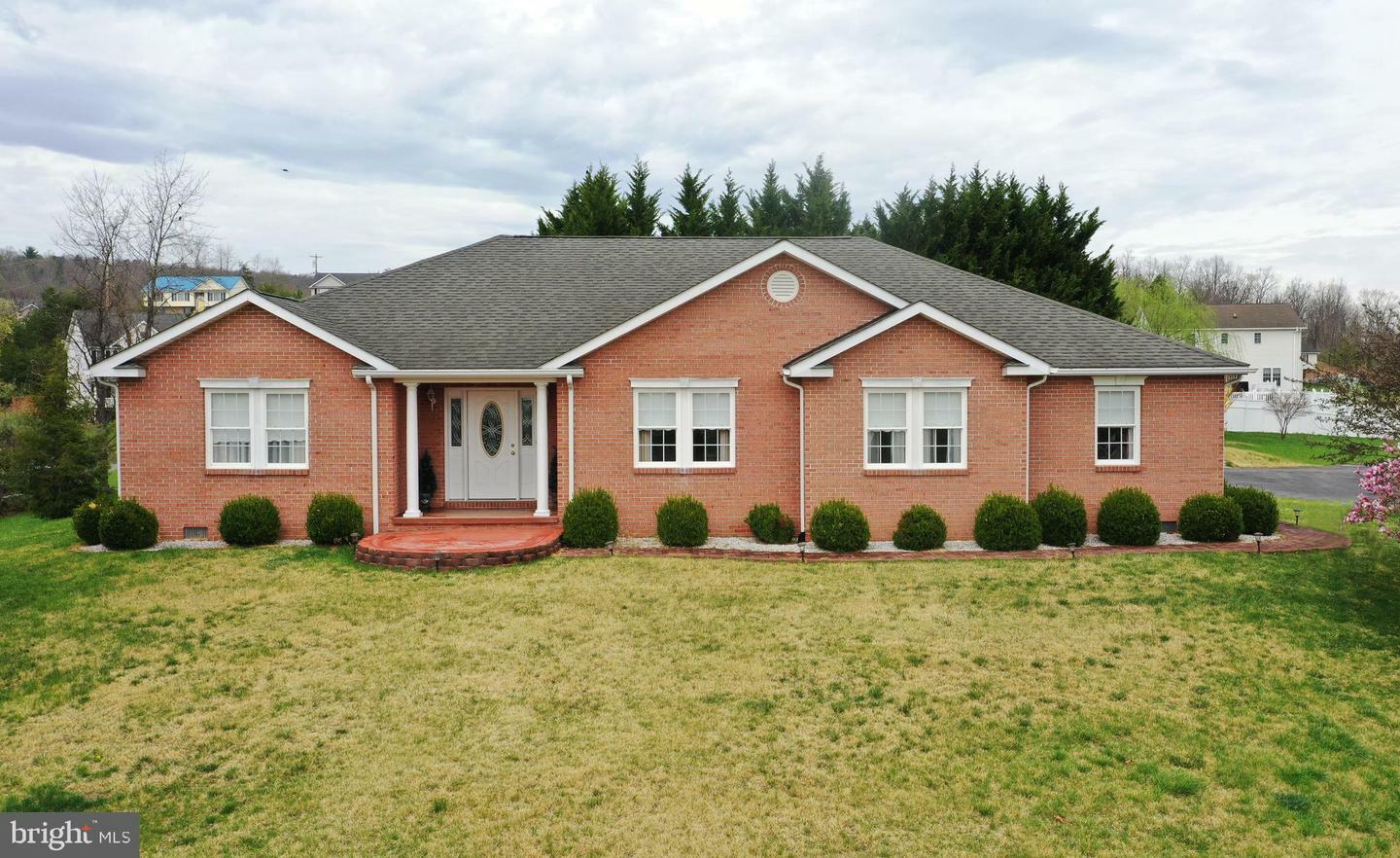 Property Photo: 106 Waterview Drive WV 26711