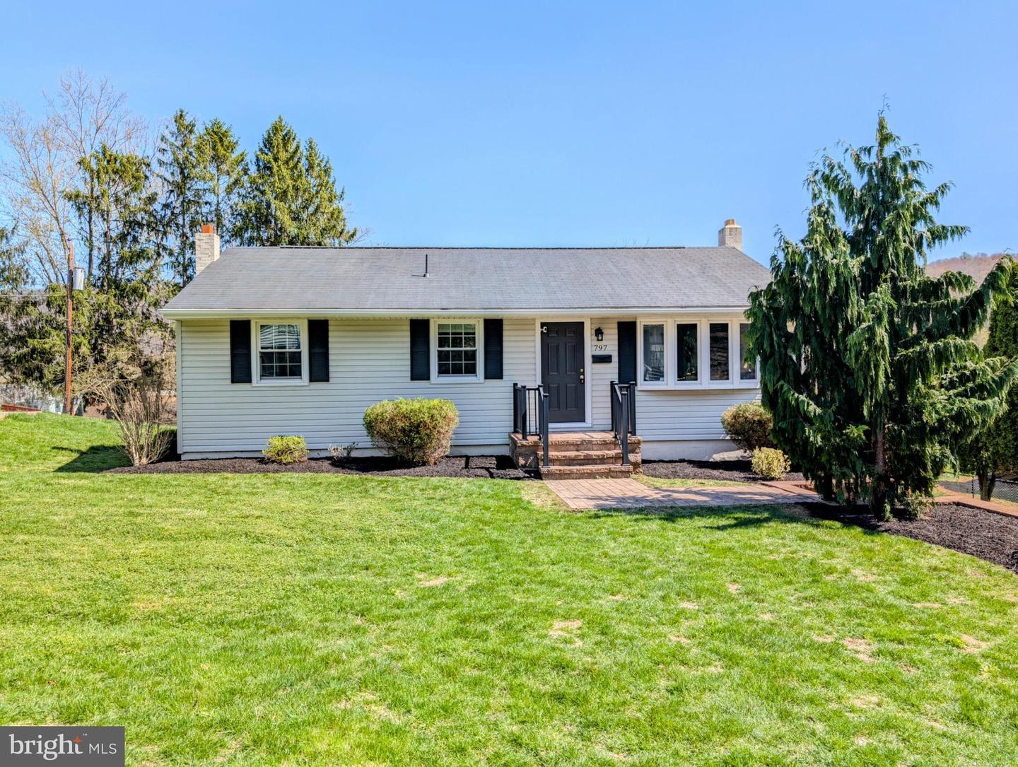 Property Photo: 797 Hench Street PA 15522