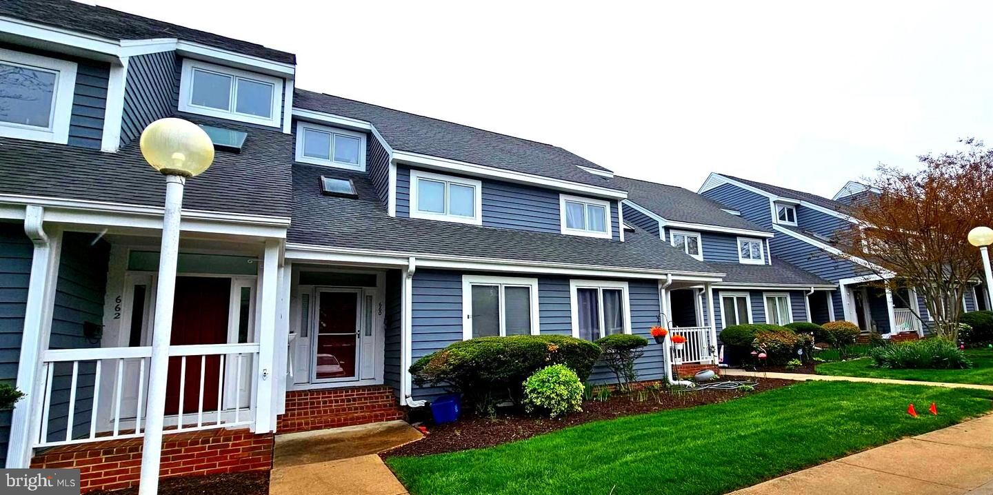 Property Photo: 660 River Oak Court MD 21801