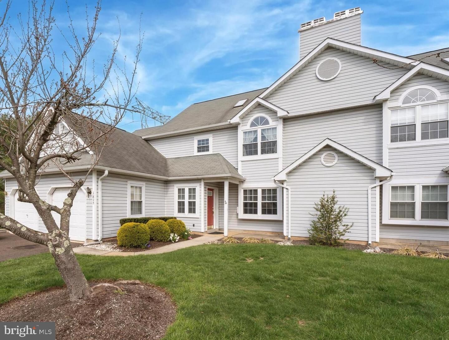 Property Photo:  1825 Grand Boulevard #25  PA 18976 