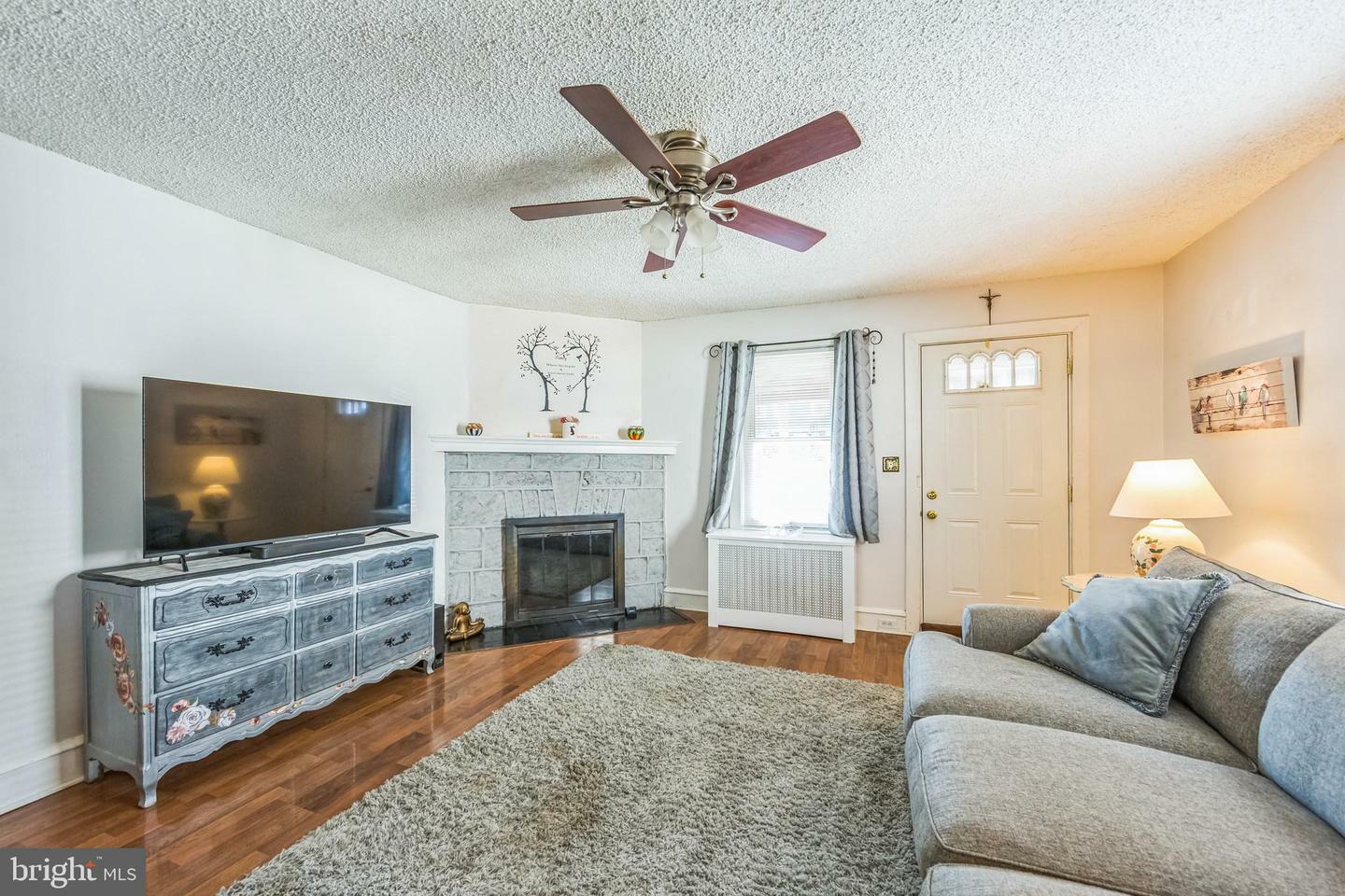 Property Photo: 4109 Garrett Road PA 19026