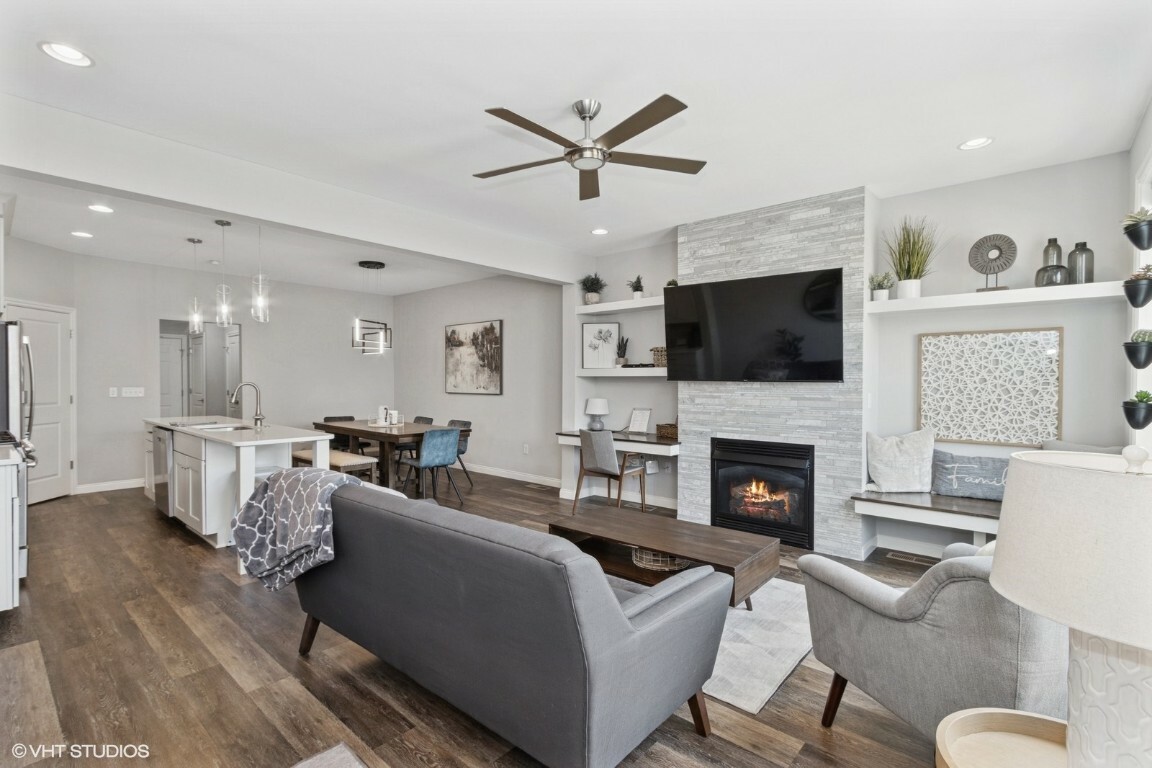 Property Photo: 1753 Foster Road IA 52245
