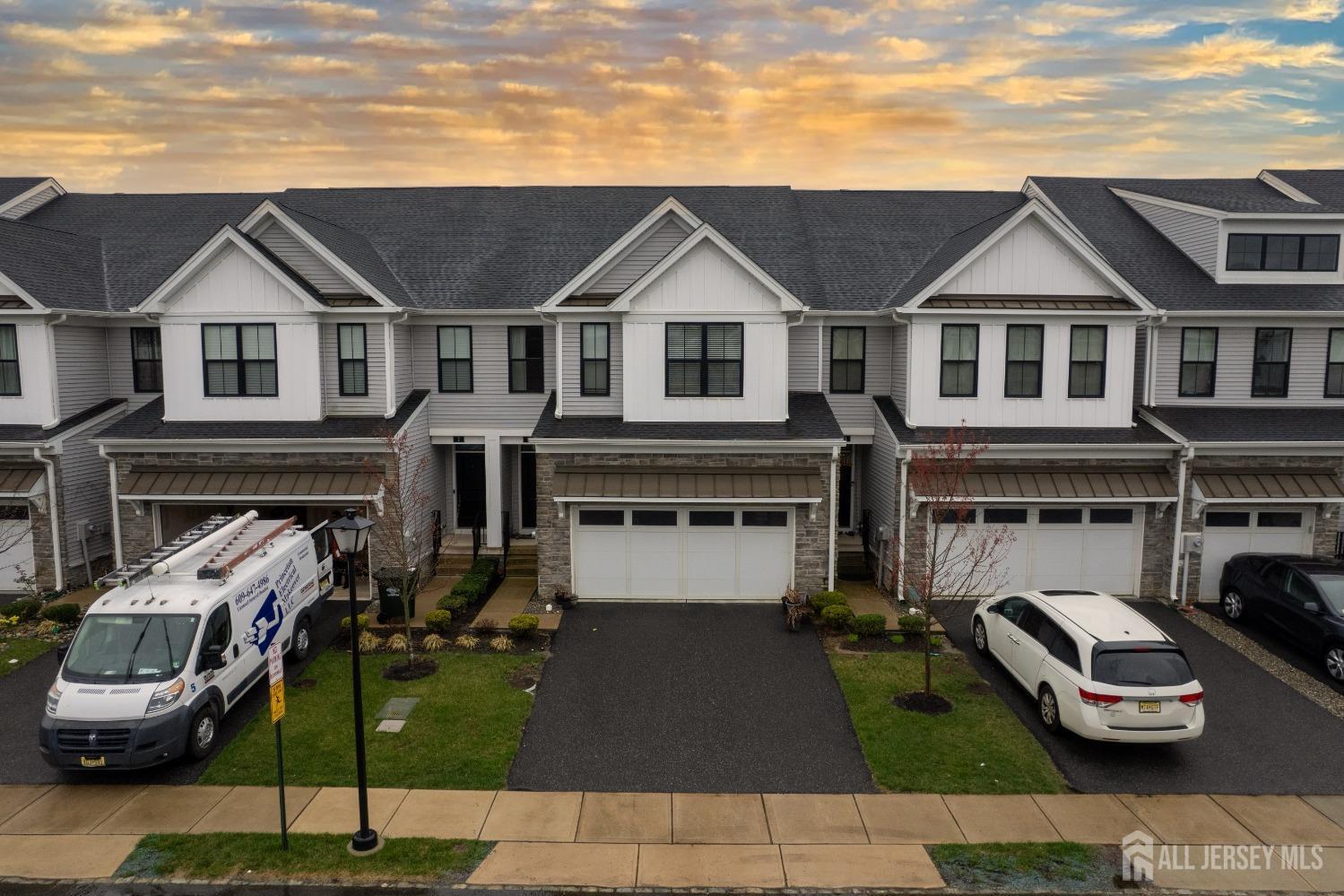 Property Photo:  9 Clover Lane  NJ 08831 