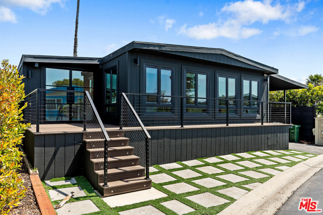 29500 Heathercliff Rd  Malibu CA 90265 photo