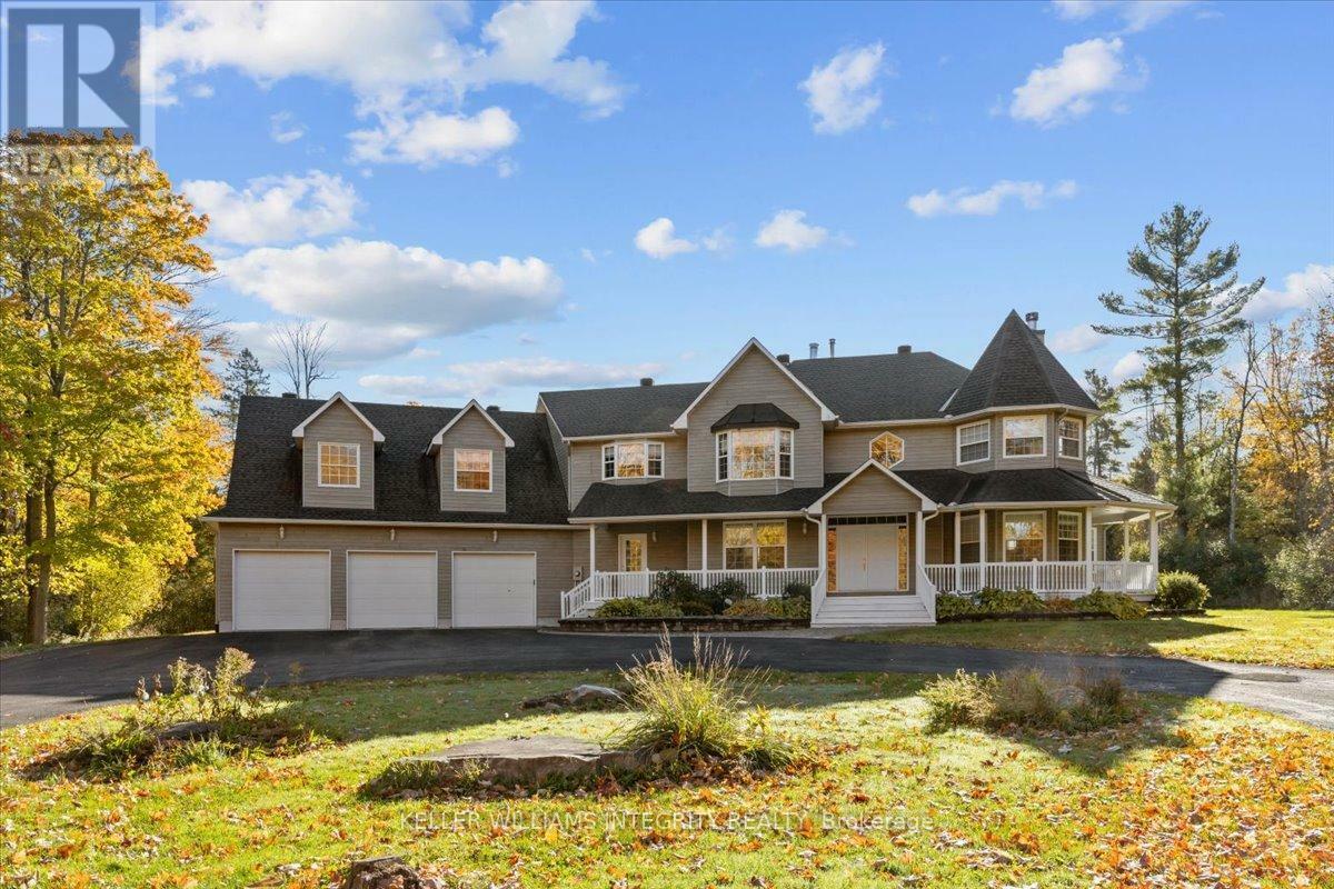 Property Photo: 38 Marchvale Drive ON K2W 1C2