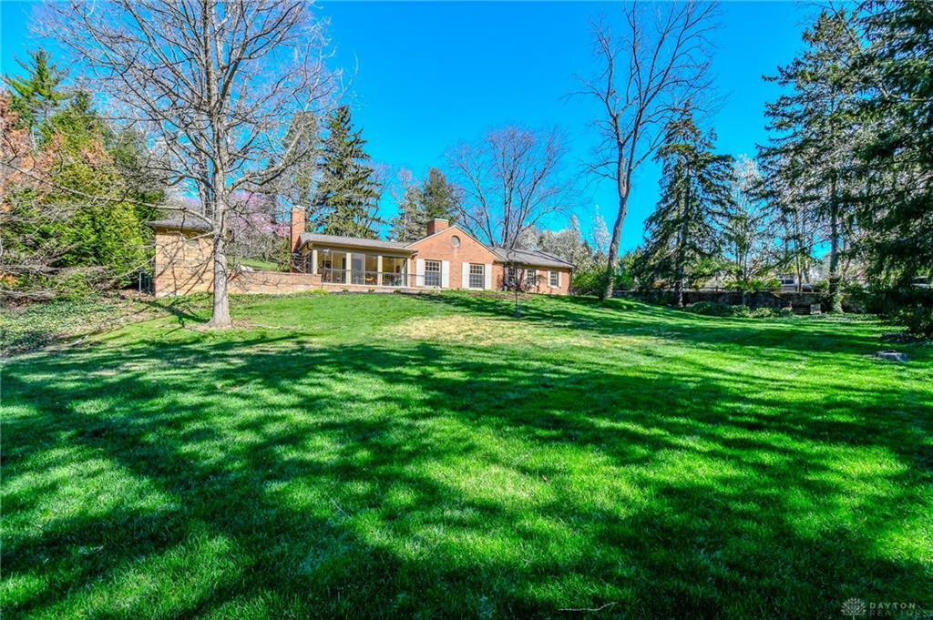 Property Photo:  901 Runnymede Road  OH 45419 
