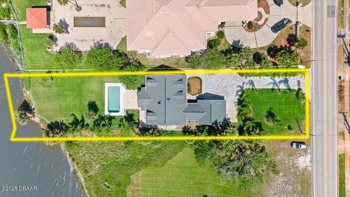 Property Photo:  1517 N Halifax Avenue  FL 32118 