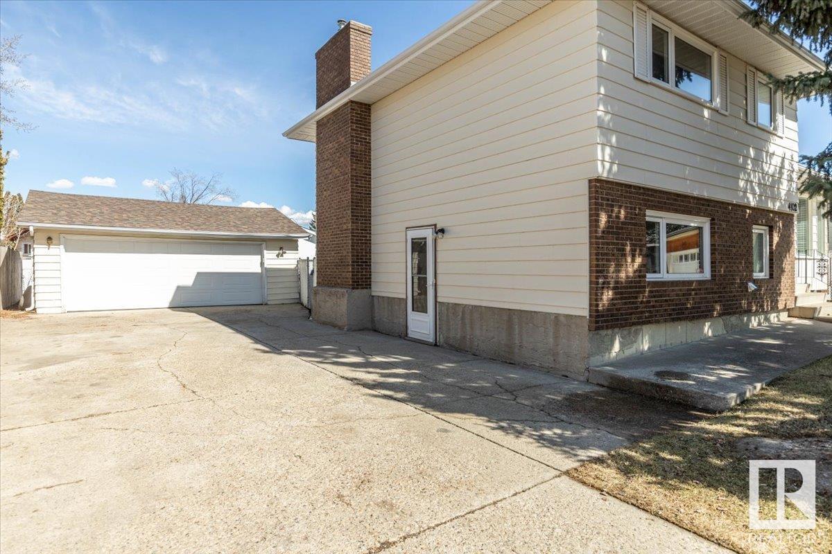 Property Photo: 4102 43A Avenue AB T9E 6Z6