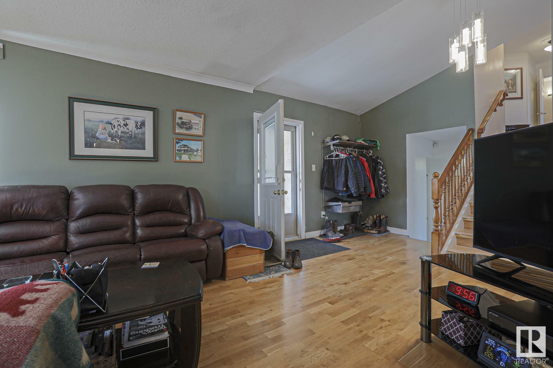 Property Photo:  5018 50 Street  AB T0A 2R0 