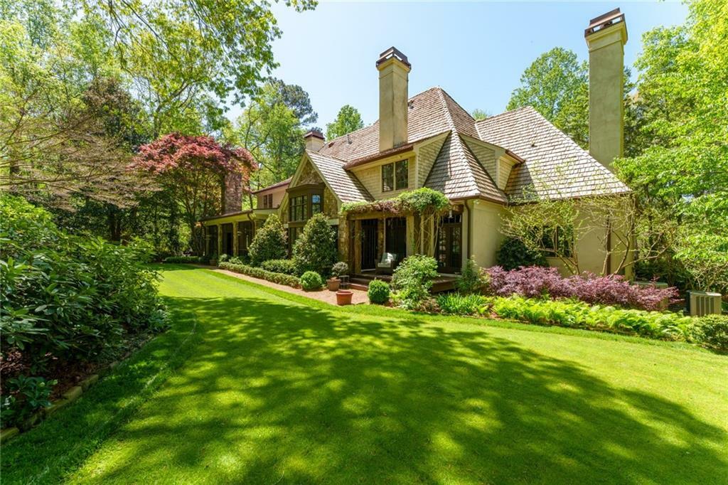 Property Photo: 2167 W Wesley Road NW GA 30327