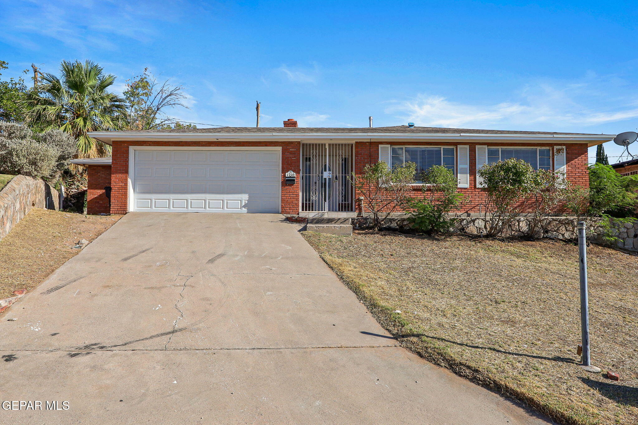 Property Photo: 1210 La Cruz Drive TX 79902