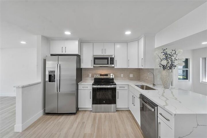Property Photo:  4918 NW 56th Ct  FL 33319 