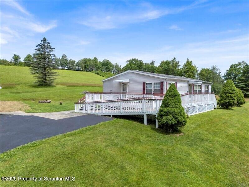 Property Photo: 815 Svecz Road PA 18470