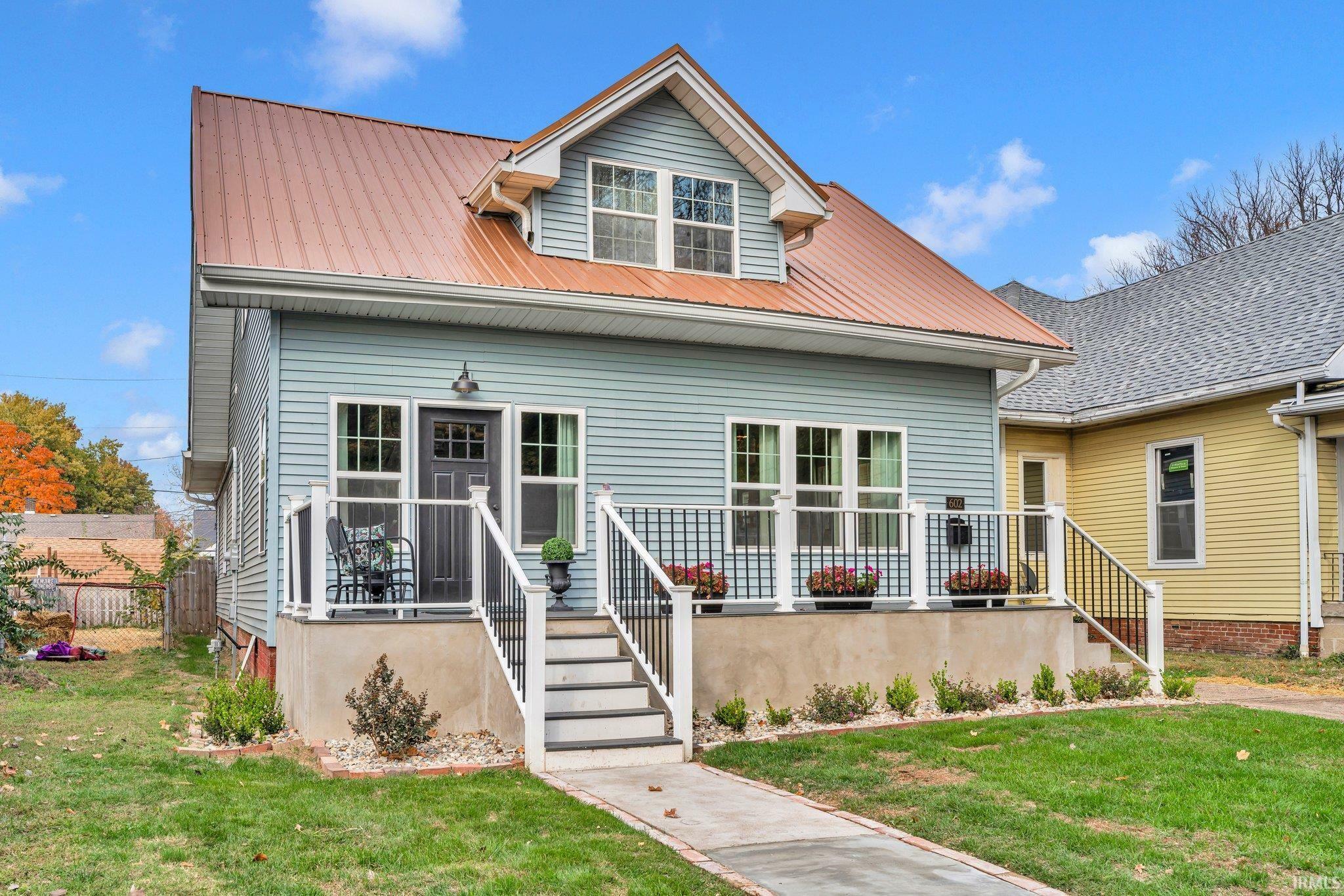 Property Photo: 602 E Chandler Avenue IN 47713