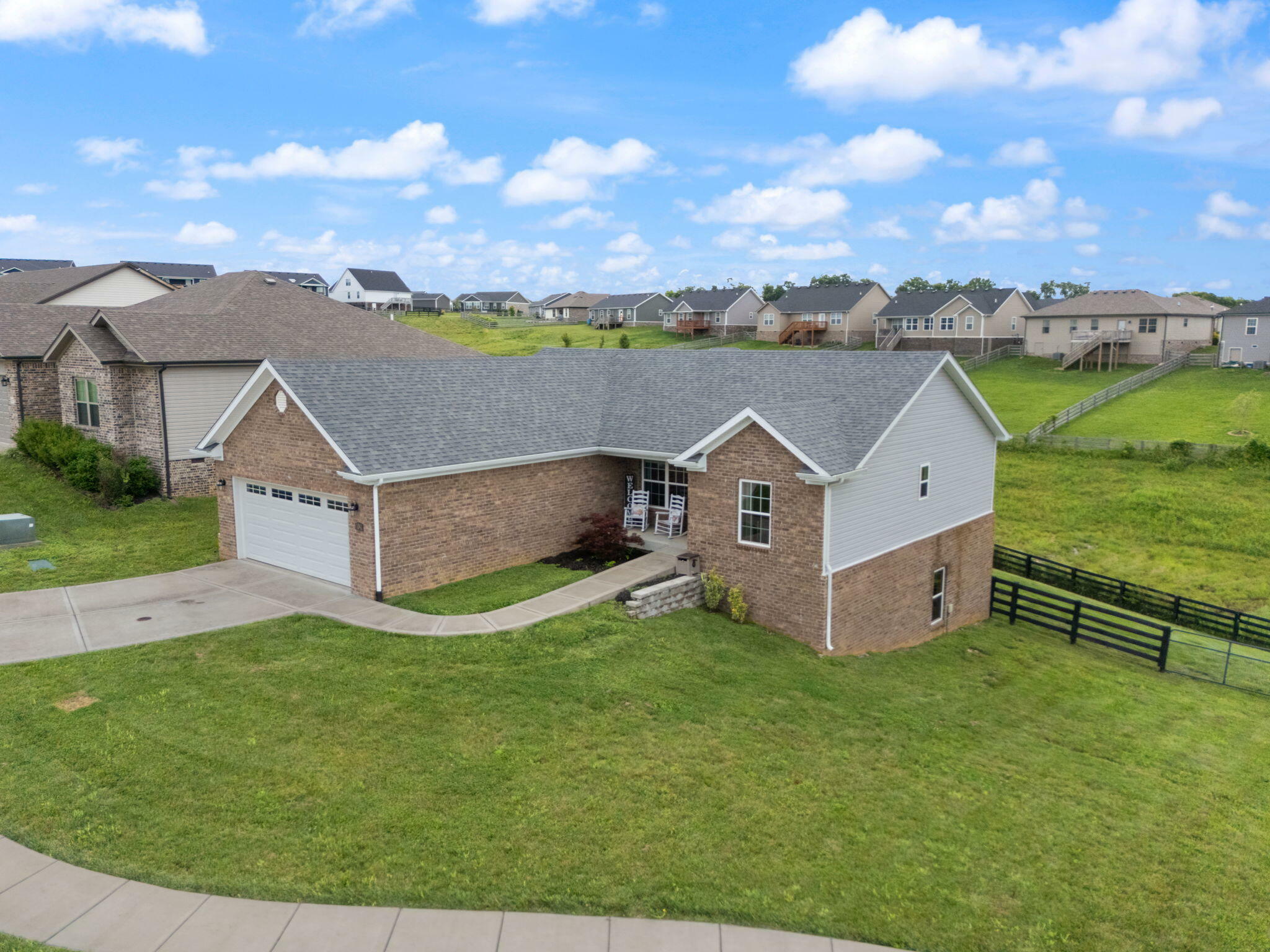Property Photo: 1041 Melbourne Way KY 40475