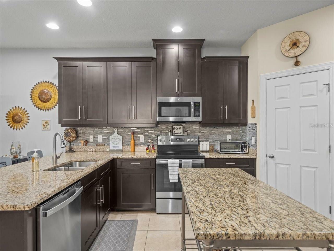 Property Photo: 602 Cabernet Way FL 34677