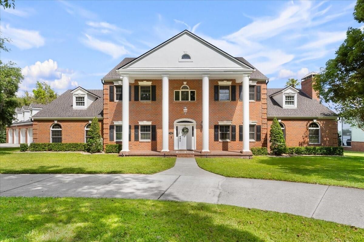 Property Photo: 3826 Gaines Court FL 33884