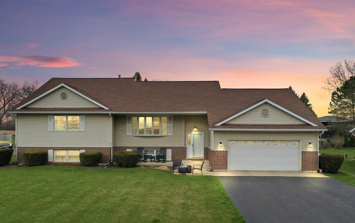 1142 Spyglass Ct  Twin Lakes WI 53181 photo