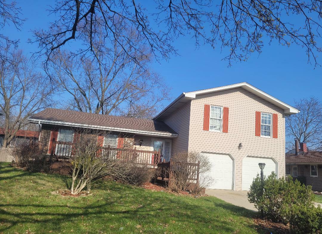 Property Photo: 144 Oakwood Drive IL 60440