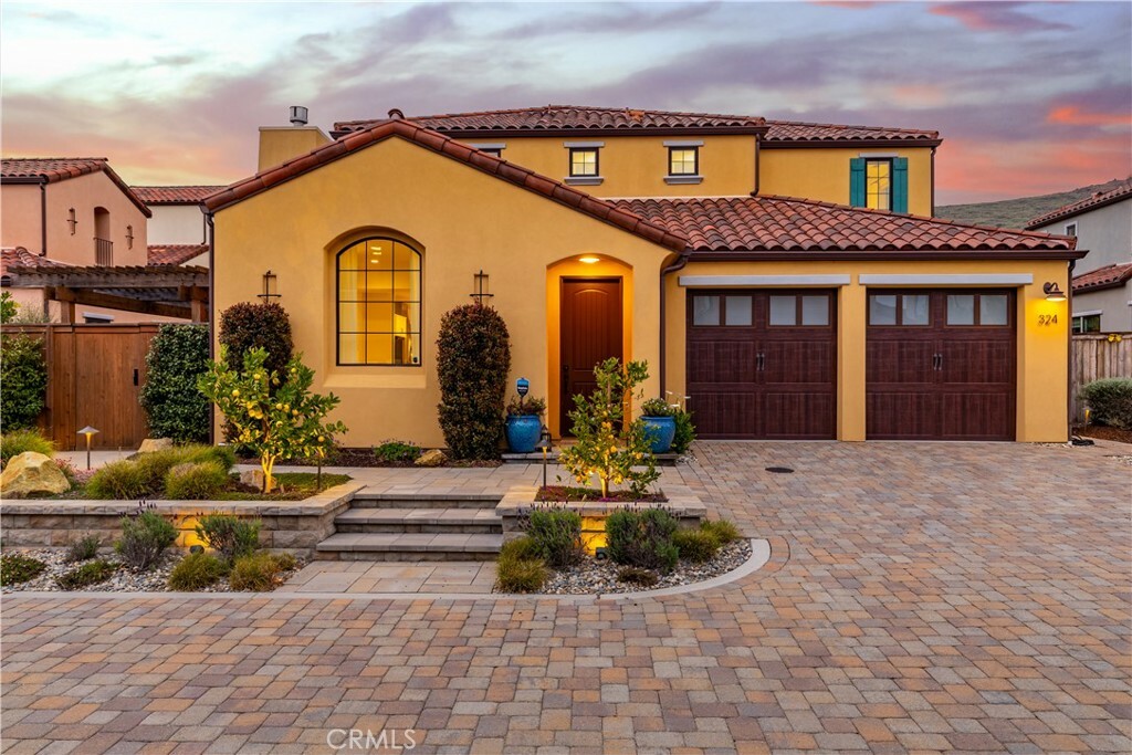 Property Photo:  324 Tresana Lane  CA 93401 