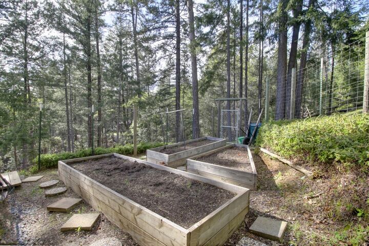 Property Photo:  6222 Green Ridge Drive  CA 95631 