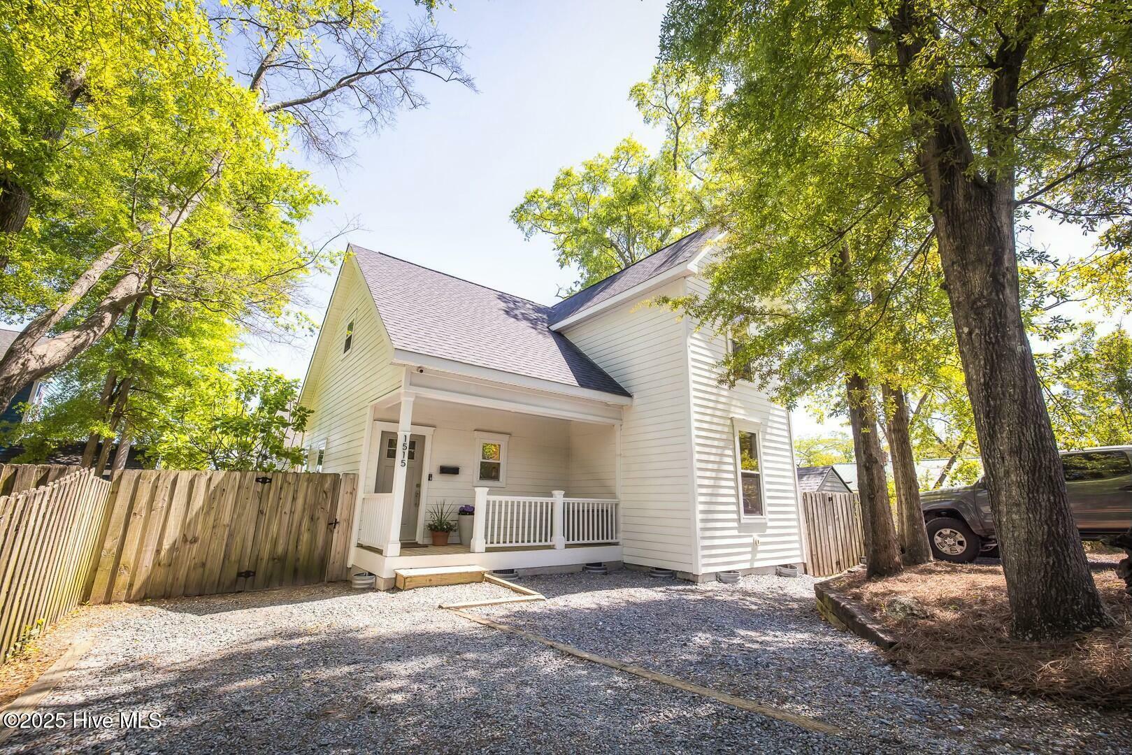 Property Photo: 1515 Hooper Street NC 28401