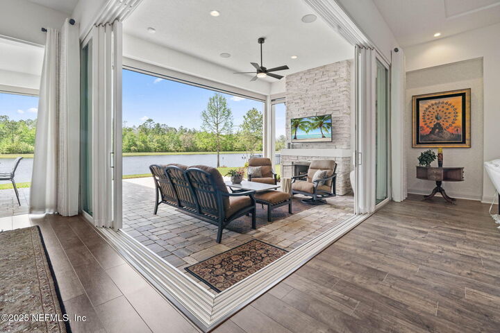 Property Photo:  274 Aspinwall Parkway  FL 32095 