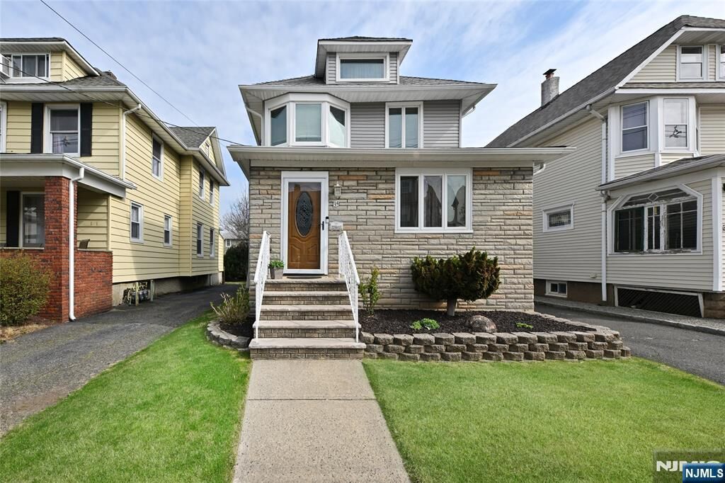 Property Photo:  34 Hazelton Street  NJ 07660 