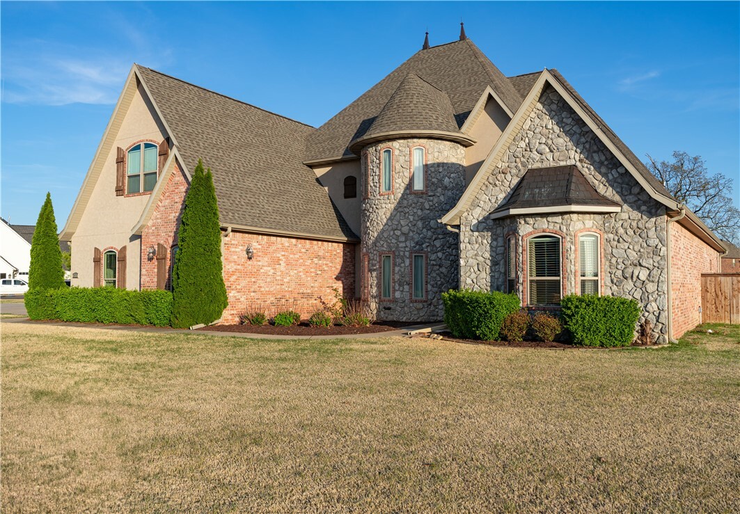 Property Photo: 1611 Park Ridge Way AR 72718