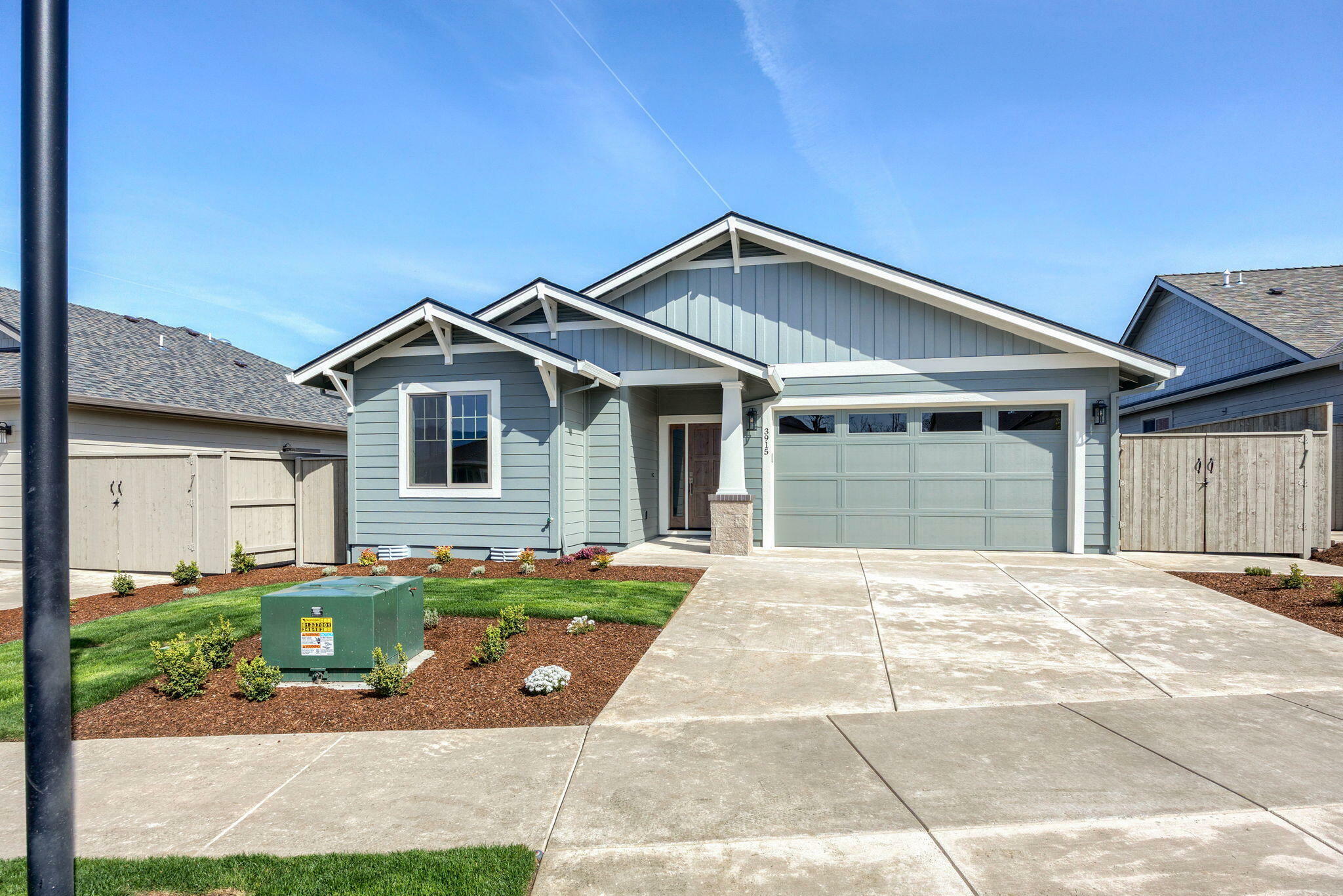 Property Photo: 3915 Colorado Drive OR 97504