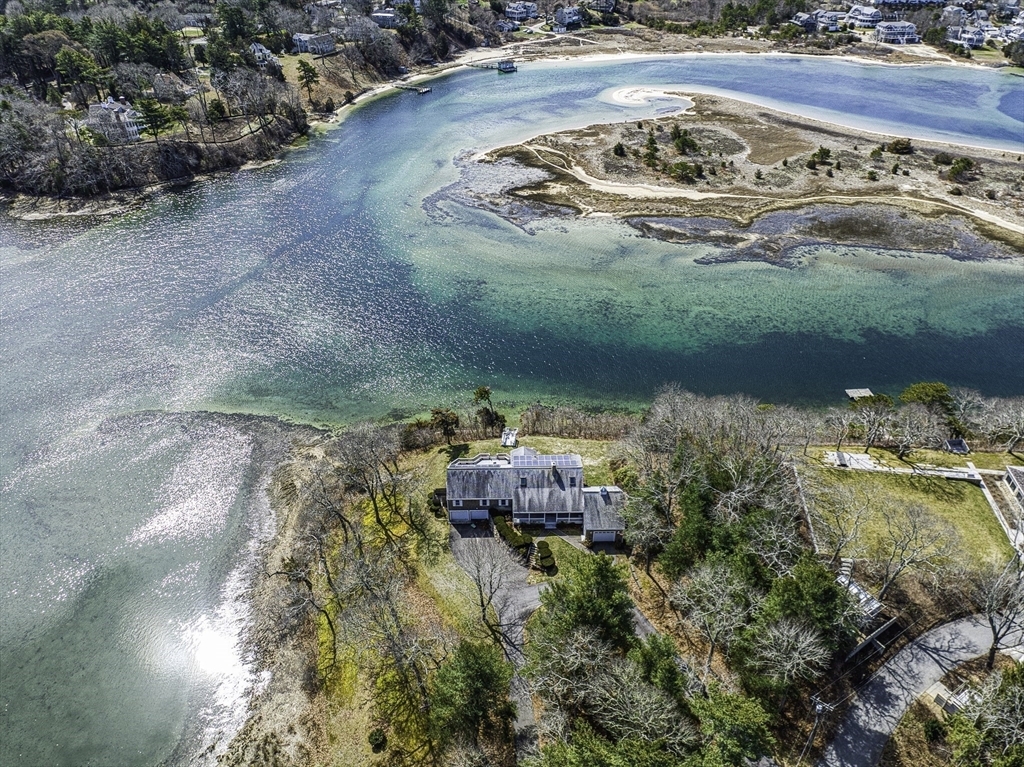 Property Photo: 31 Baxendale Rd MA 02532