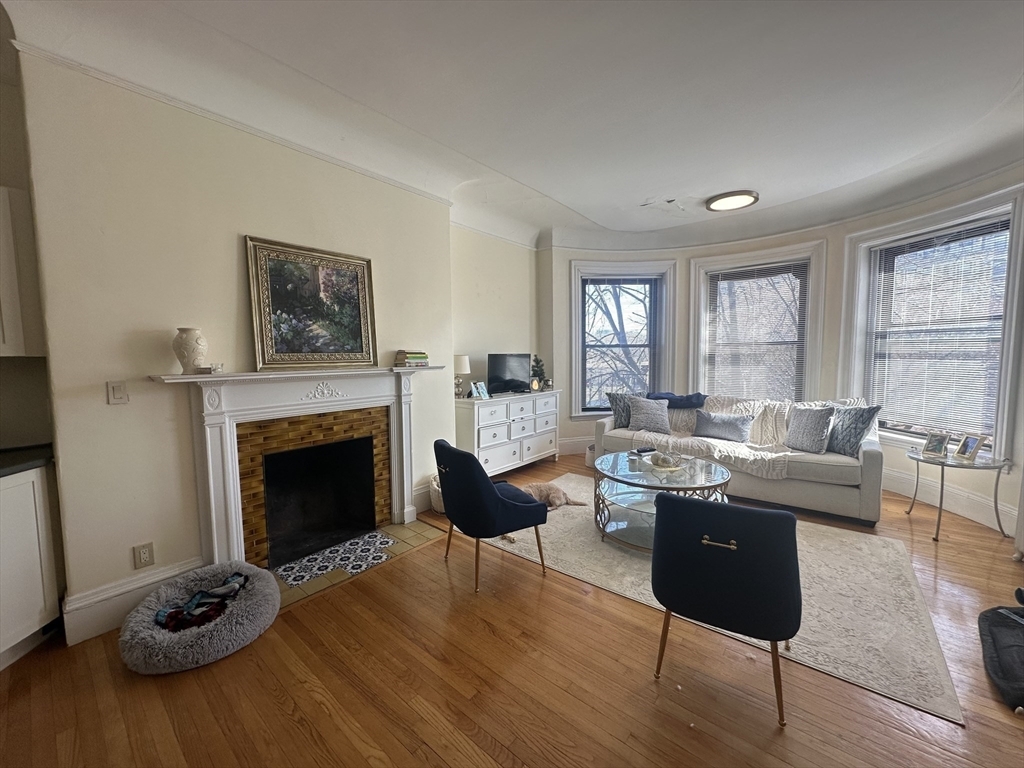 Property Photo: 465 Commonwealth Ave 5 MA 02215