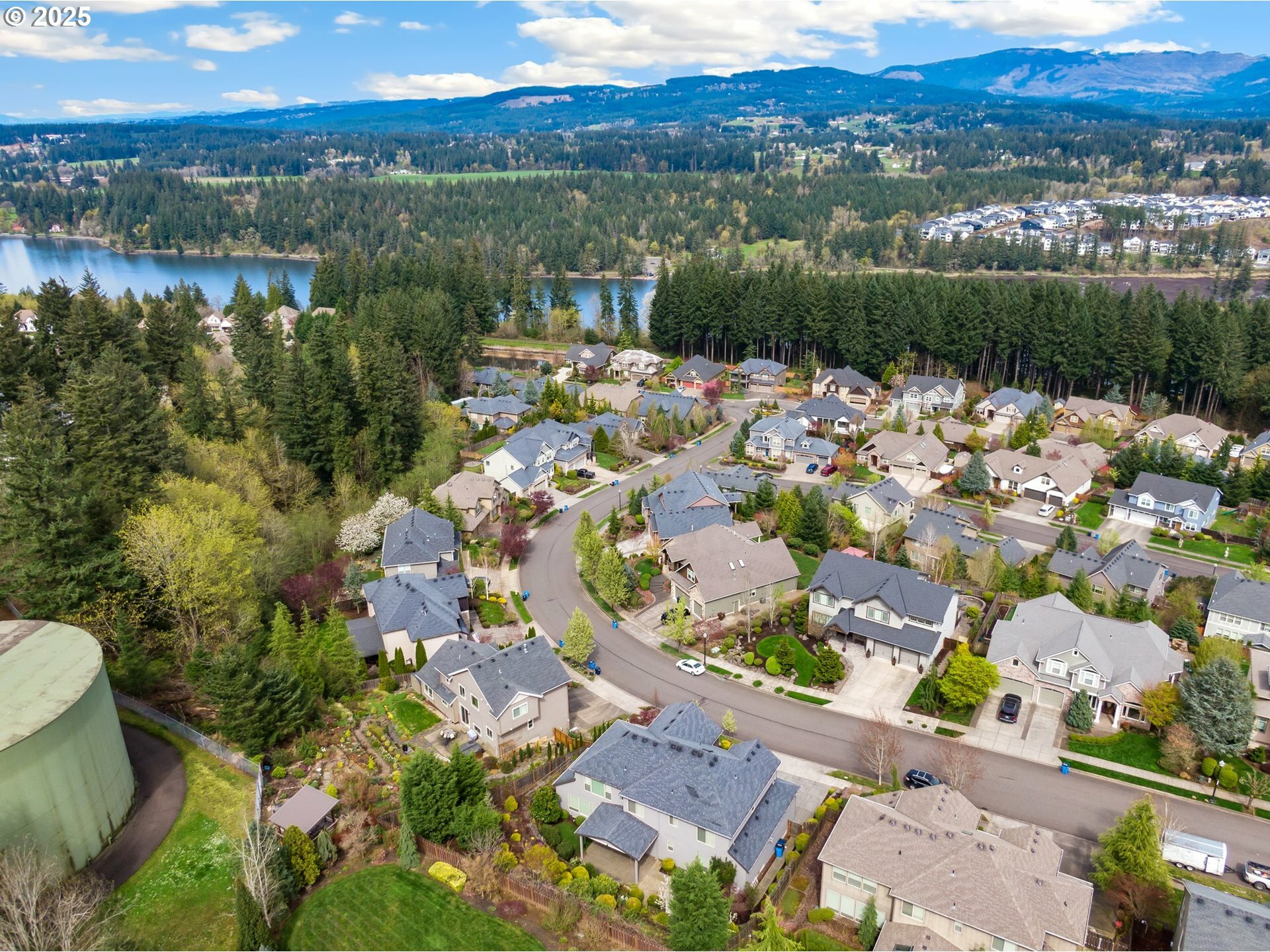Property Photo: 3939 NW Jasmine St WA 98607
