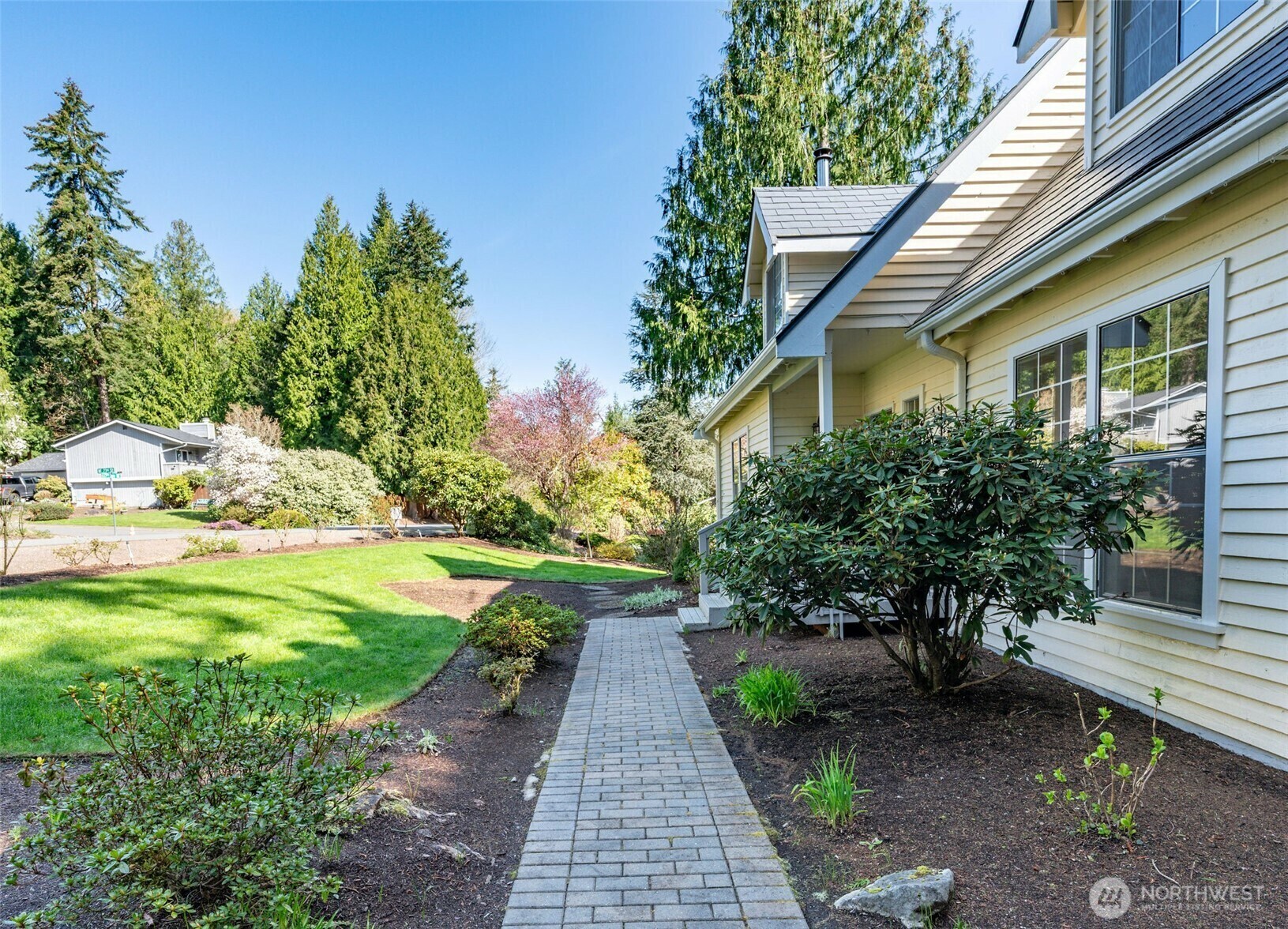 Property Photo: 2210 NE 229th Ave WA 98074