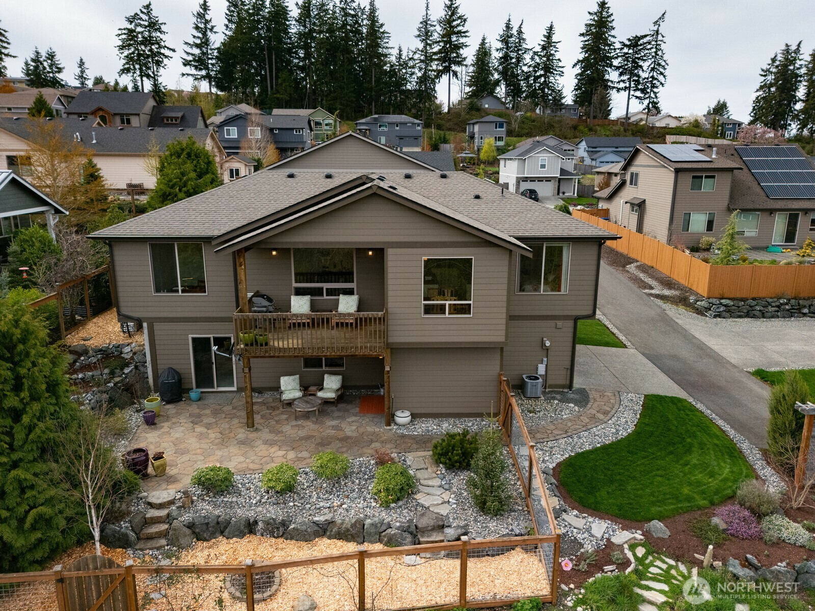 Property Photo: 1008 Newton Street WA 98229