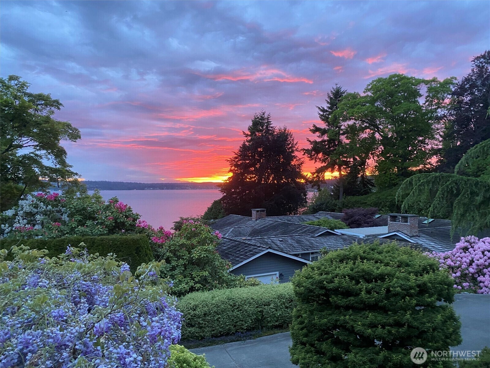 1054  Waverly Way  Kirkland WA 98033 photo